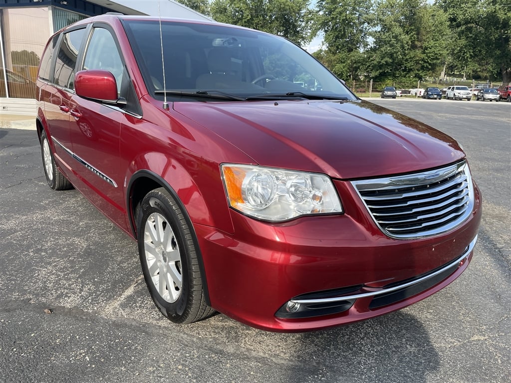 Used 2014 Chrysler Town & Country Touring with VIN 2C4RC1BG6ER304445 for sale in Apple Creek, OH