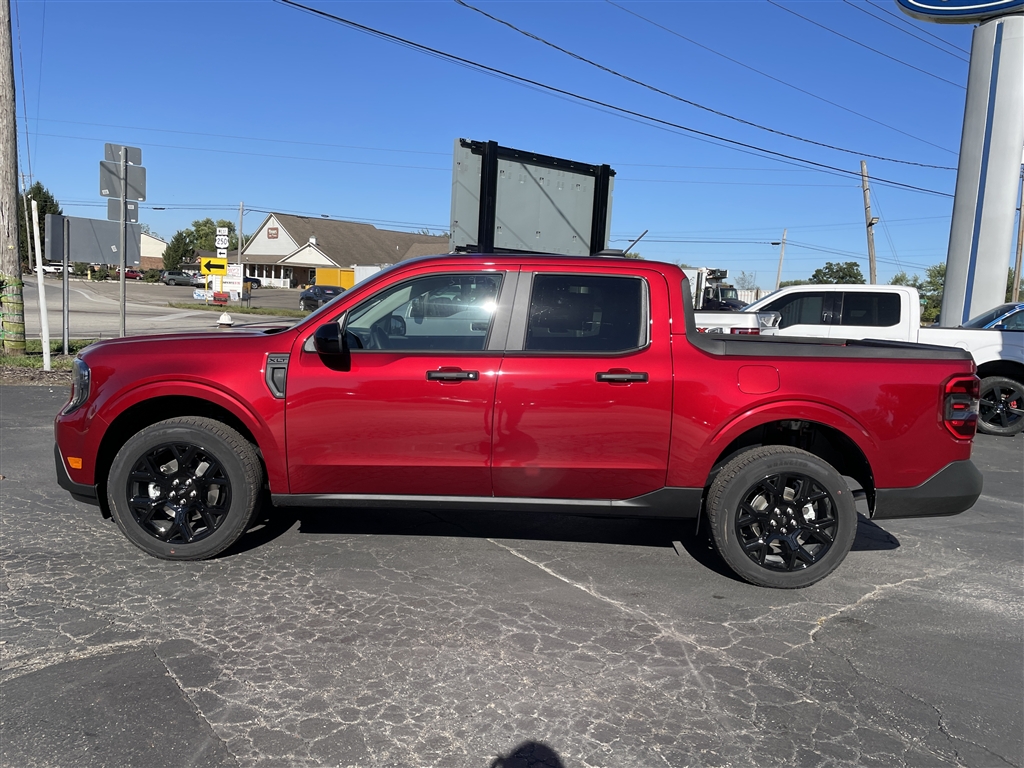 2025 Ford Maverick XLT photo 3