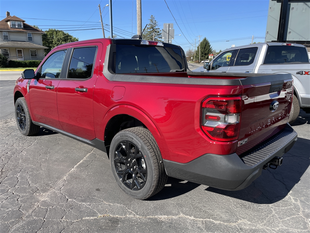 2025 Ford Maverick XLT photo 4